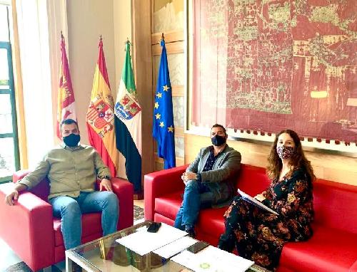 CEC Tiene su primera reunión trimestral con el alcalde de Cáceres